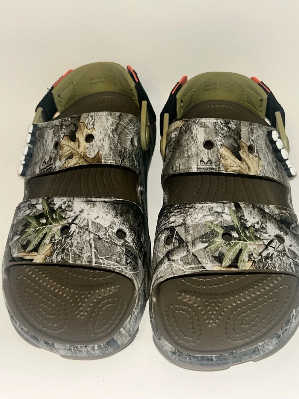 Unisex Realtree Edge All Terrain Camo Crocs - 9W / 7M